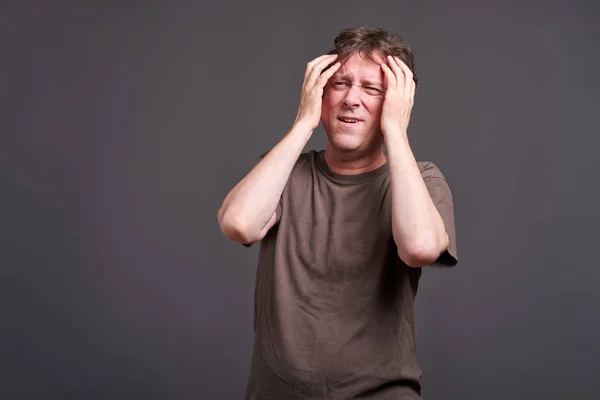 Man with headache — Stock Photo, Image